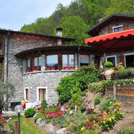 Agriturismo La Fonte Di Mariella Граведона Экстерьер фото
