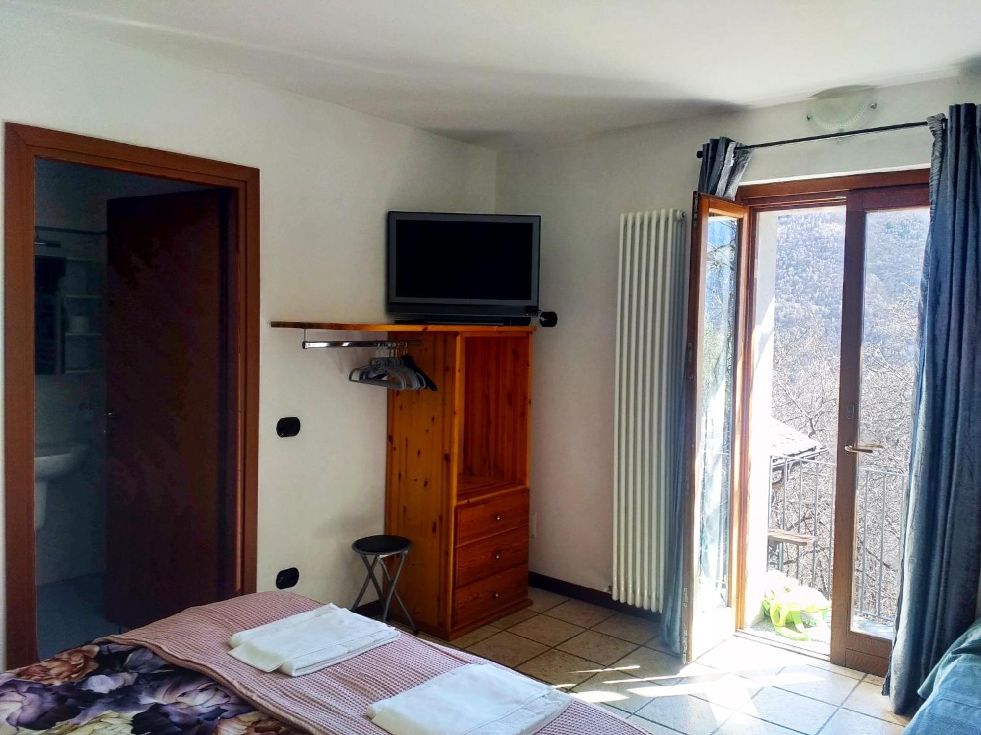Agriturismo La Fonte Di Mariella Граведона Экстерьер фото