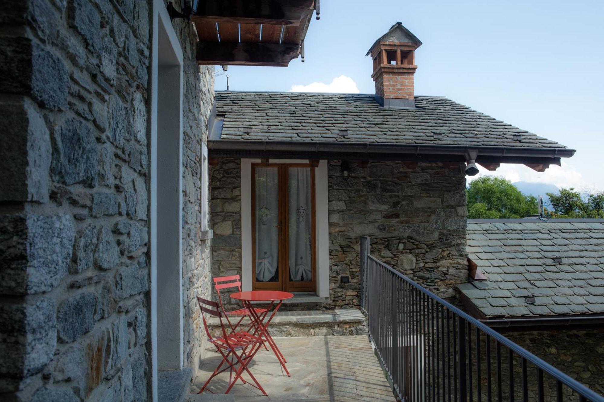 Agriturismo La Fonte Di Mariella Граведона Экстерьер фото